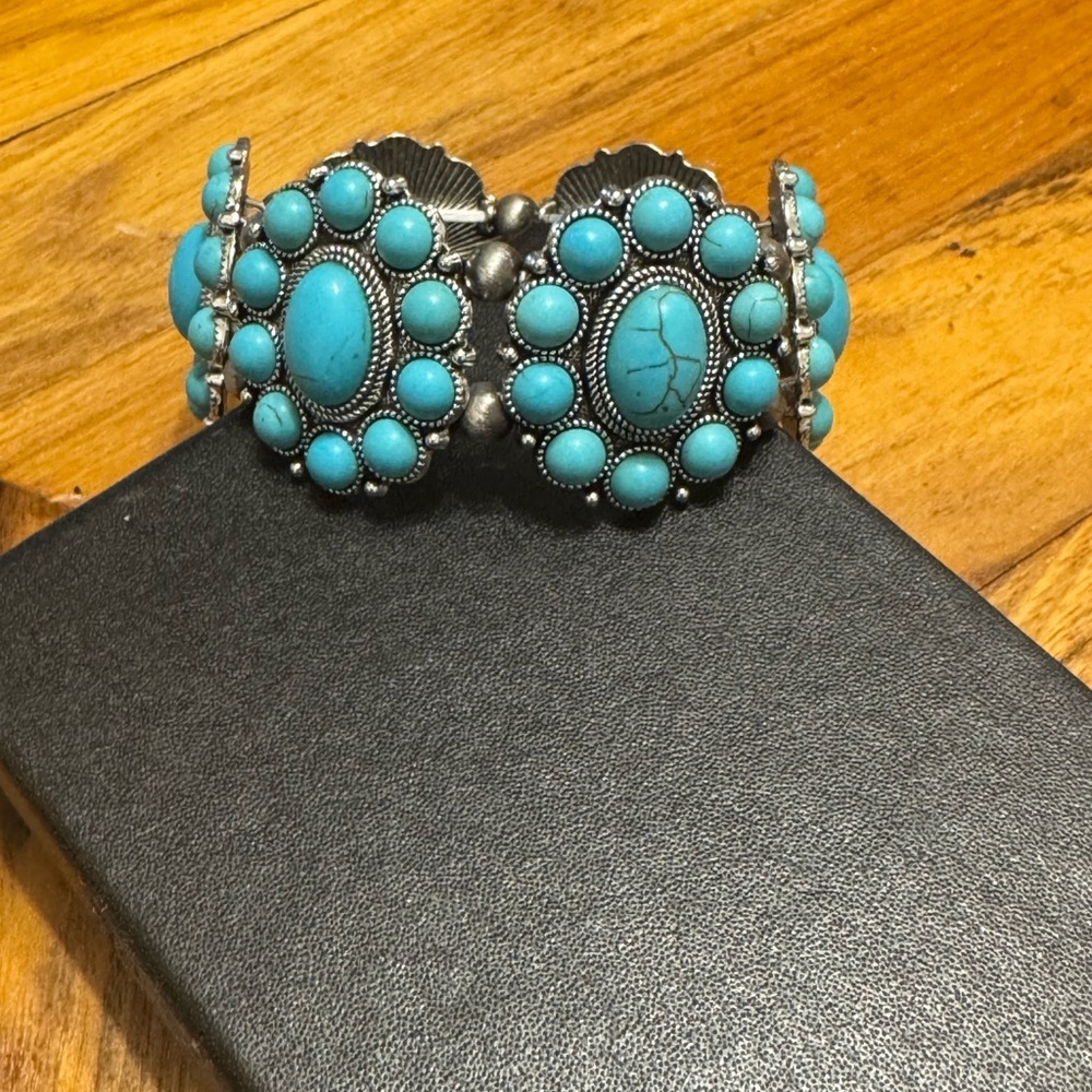 HALF PRICE SALE ROPE BRACELET - Picture 3 of 8